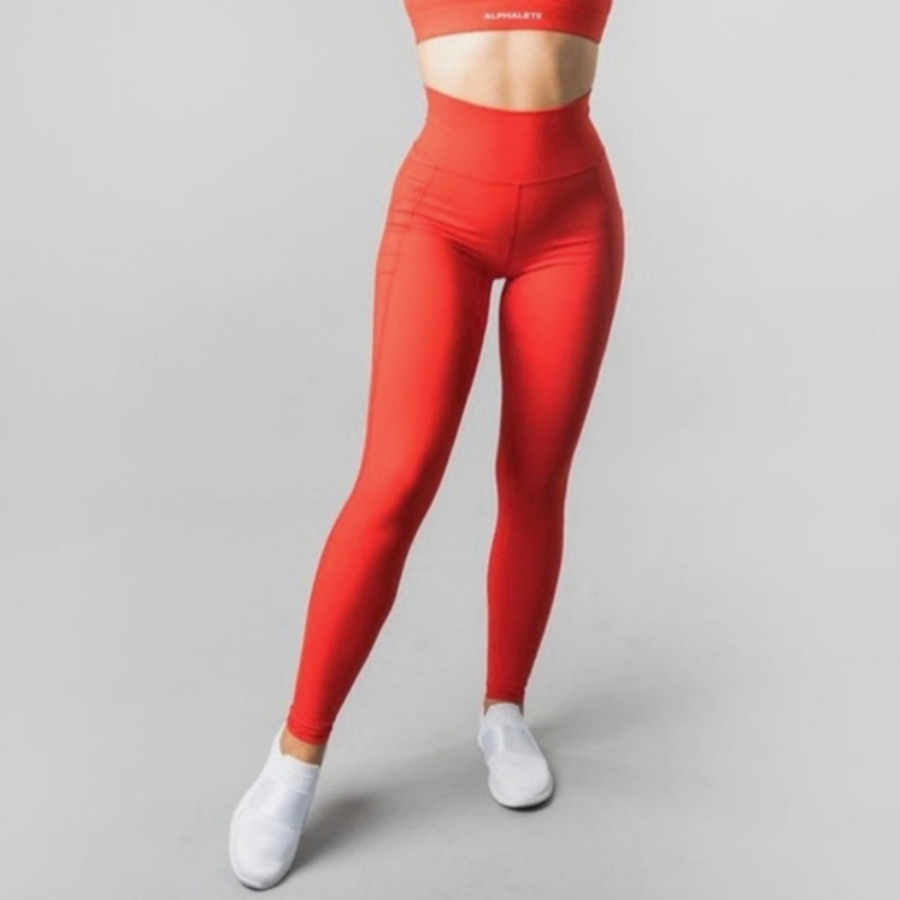 Alphalete Women's Pocket Surface Legging